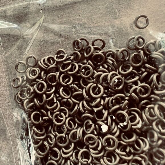 Over 10 bundles of Jewelry Making Supplies - Picture 8 of 13